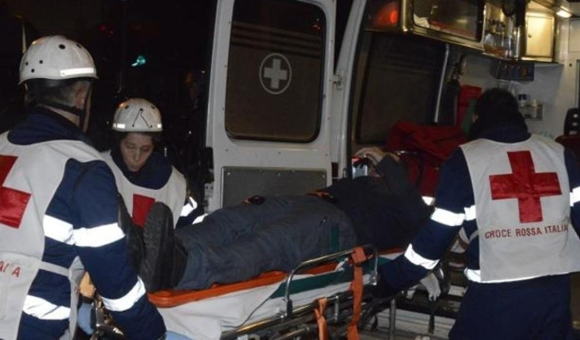 Piazza ordigno, ma gli esplode tra le mani: deceduto 26enne