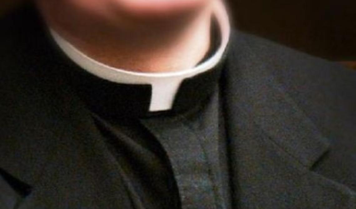 Foggia, adescò minorenni: ex sacerdote condannato a 18 anni di carcere 