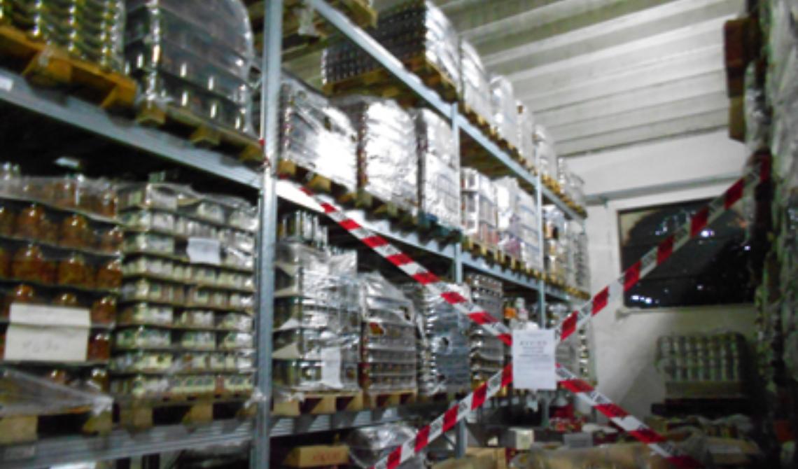 Conserve vegetali e olive ammuffite con etichette false, cerignolano nei guai in Abruzzo