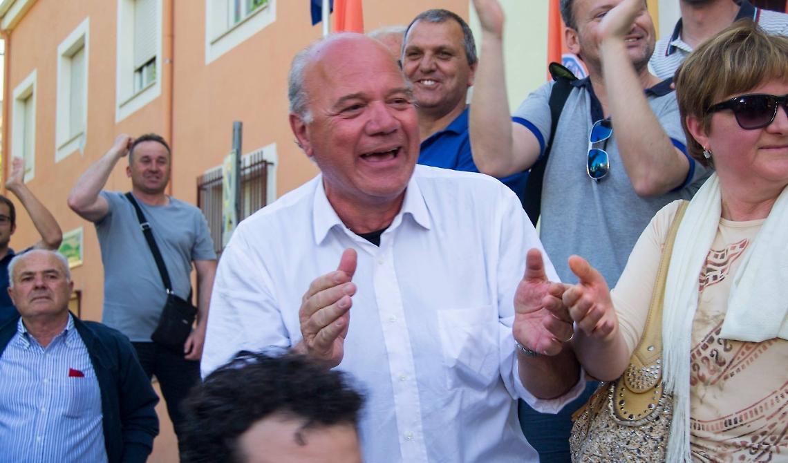 Rocchetta, Valentino Petruzzi fa il virtuoso: diminuisce la tassa rifiuti, puntando su turismo e ambiente