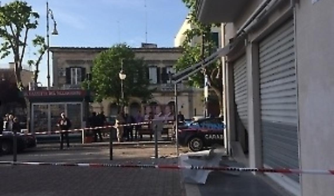 Bomba a "Leonardo in centro" di Foggia: arrestato il mandante