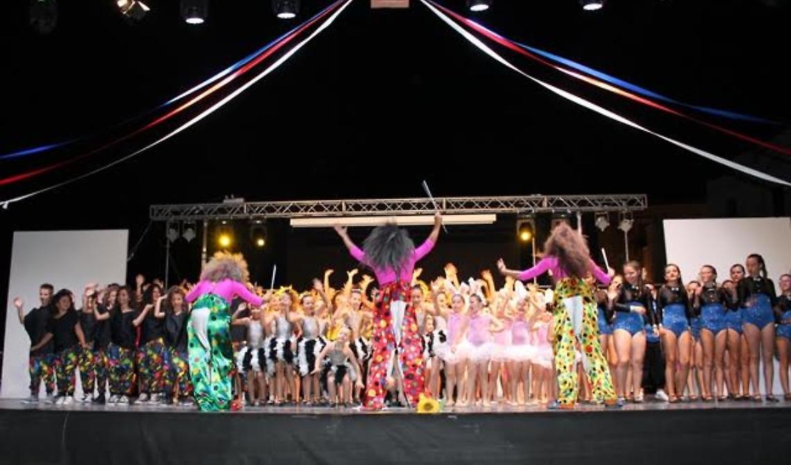 Successo per il saggio della scuola di danza di Fever Academy Dance