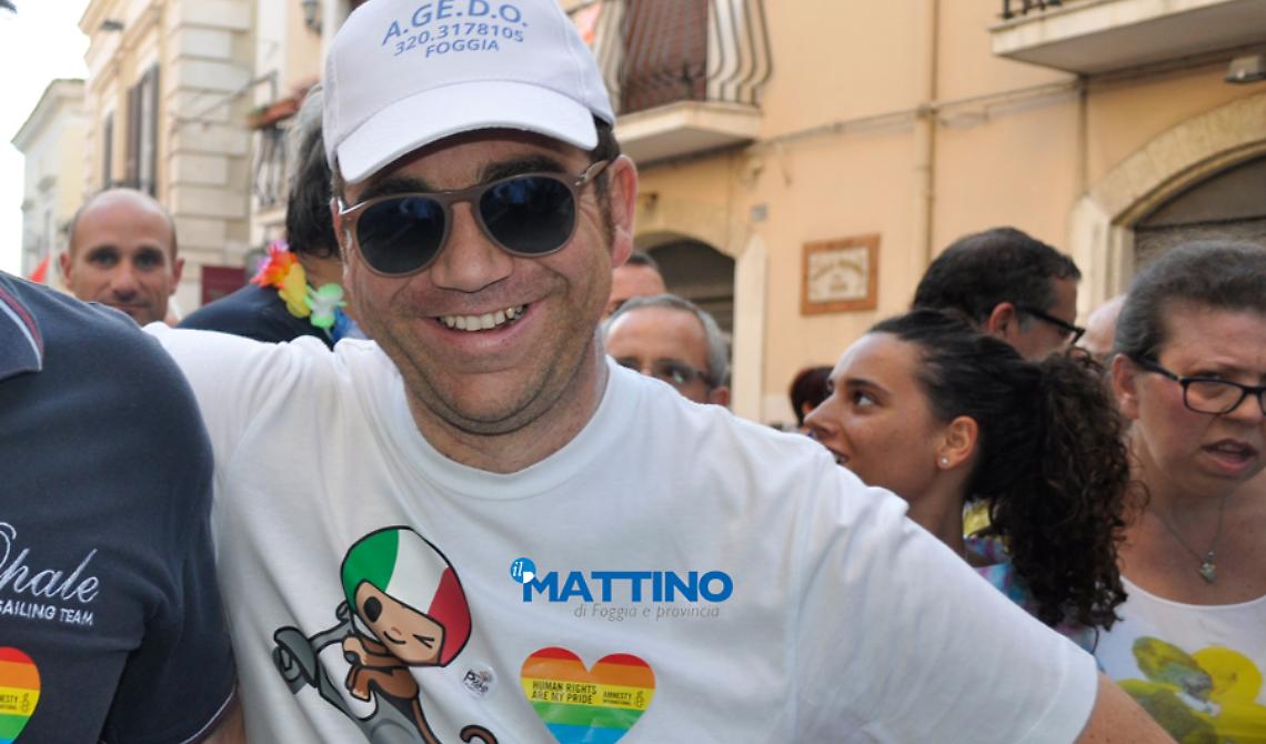Change in piazza per ricordare #strageorlando. Frattarolo: «Bandiera arcobaleno su Comuni e Provincia»