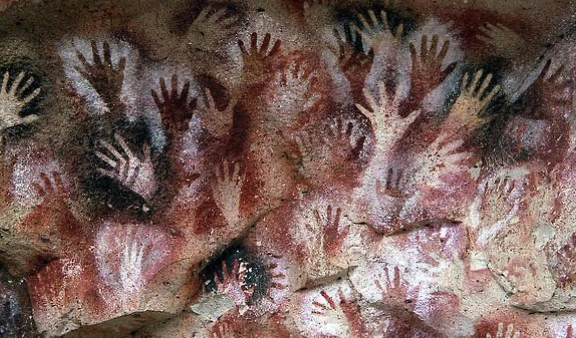 Perché non si deve usare la sinistra? Ha un potere ‘magico’
