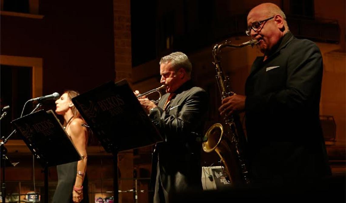 A Candela arriva lo swing