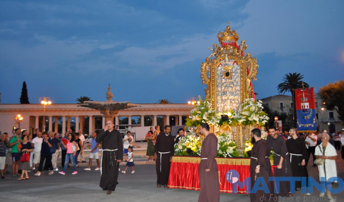Foggia, giovedì festa patronale: la processione della Madonna dei Sette Veli anticipata a domani, cambia percorso