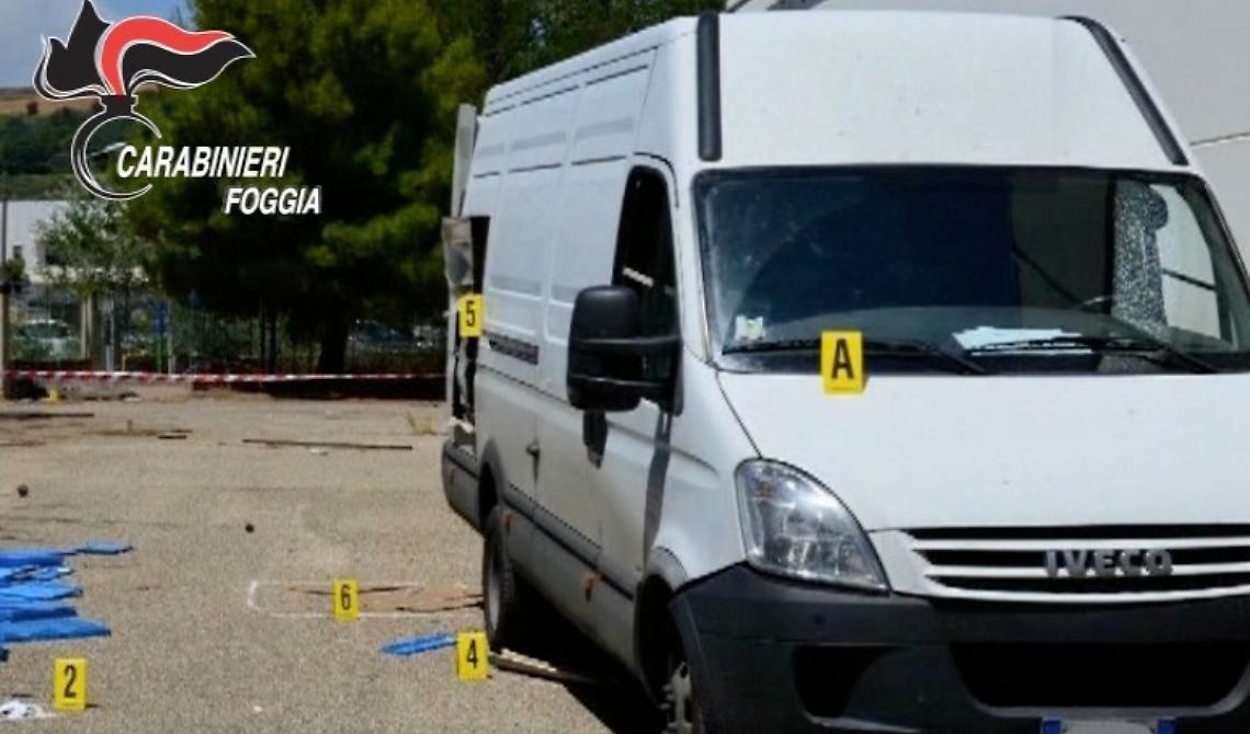 Rapina a tir carico di sigarette: individuato il commando con la passione per le "bionde"
