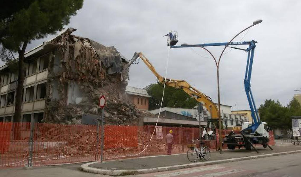 Lavori alla "De Santis", Landella: «Solo inutili allarmismi»