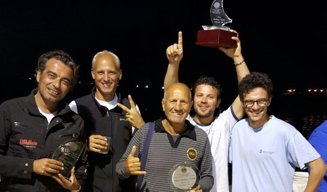 Con la sua "Amante rossa", Piero Dicesare sbalordisce la concorrenza alla regata dei Lions