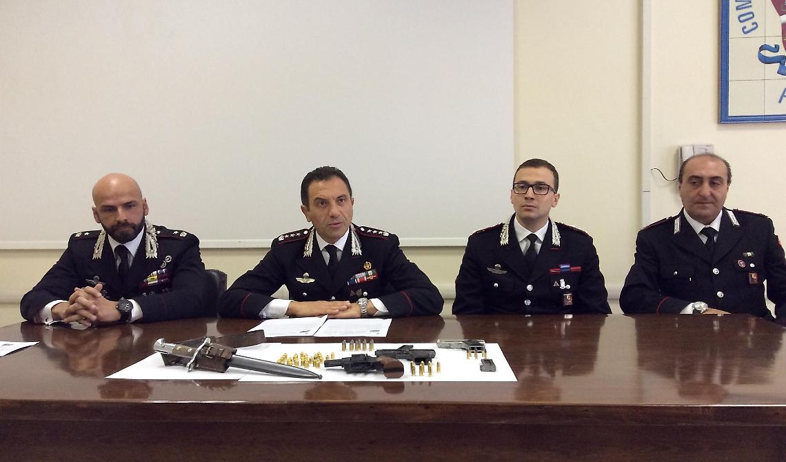 Cagnano Varano: nascondeva in casa un piccolo arsenale, arrestato