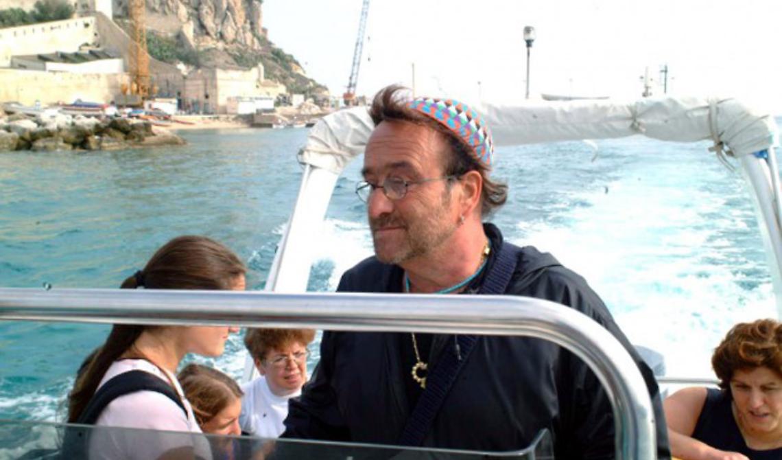 Oggi, 12 Ottobre 2001, esce "Luna Matana" l'album che Lucio Dalla registrò interamente alle Tremiti