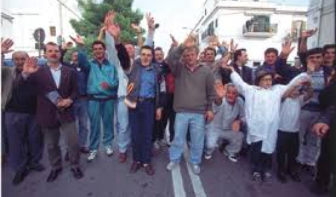 Oggi, 31 Ottobre 1998, Peschici si scopre milionaria con una vincita record da 63 miliardi al Superenelotto