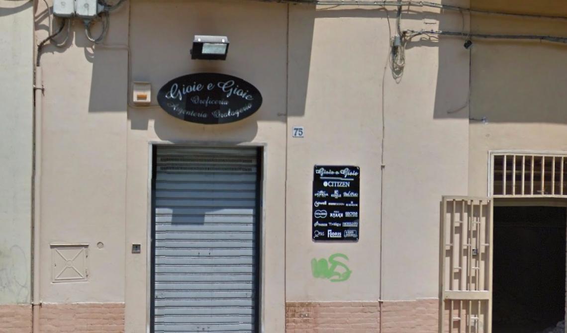 Foggia, Via Tugini: rapinata la gioielleria "Gioie e  Gioie"
