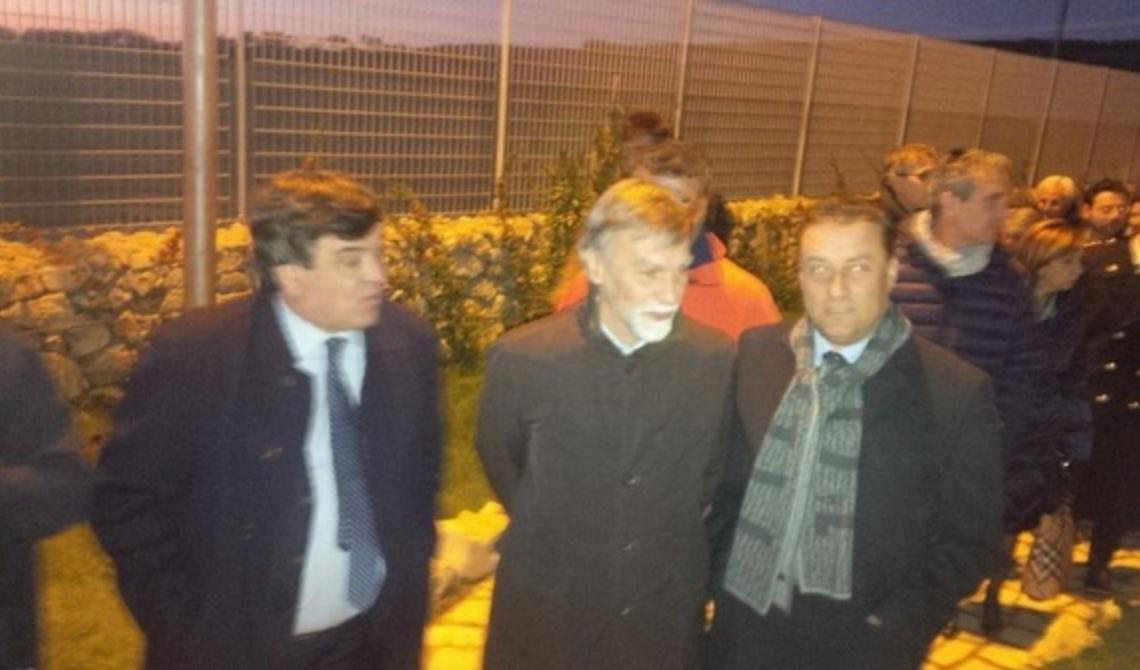 Delrio affossa la Capitanata: atterra l'aeroporto e arpiona il porto di Manfredonia