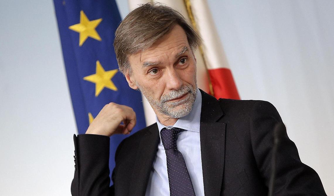 Delrio e gli ossequianti del parco giochi