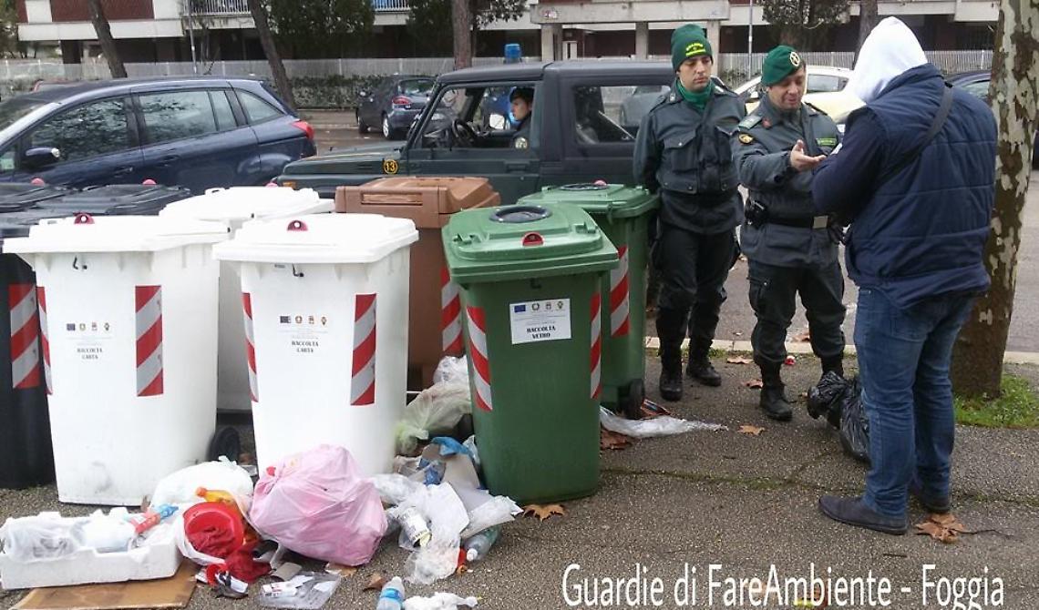 Rifiuti (e non solo), in campo a Foggia le squadre di Fare Ambiente per 10mila euro l'anno