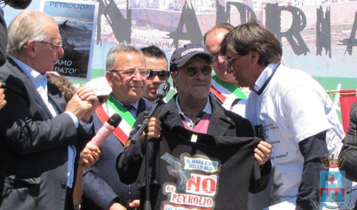Trivelle, si al referendum. Ora, Renzi, stai lontano dal nostro mare