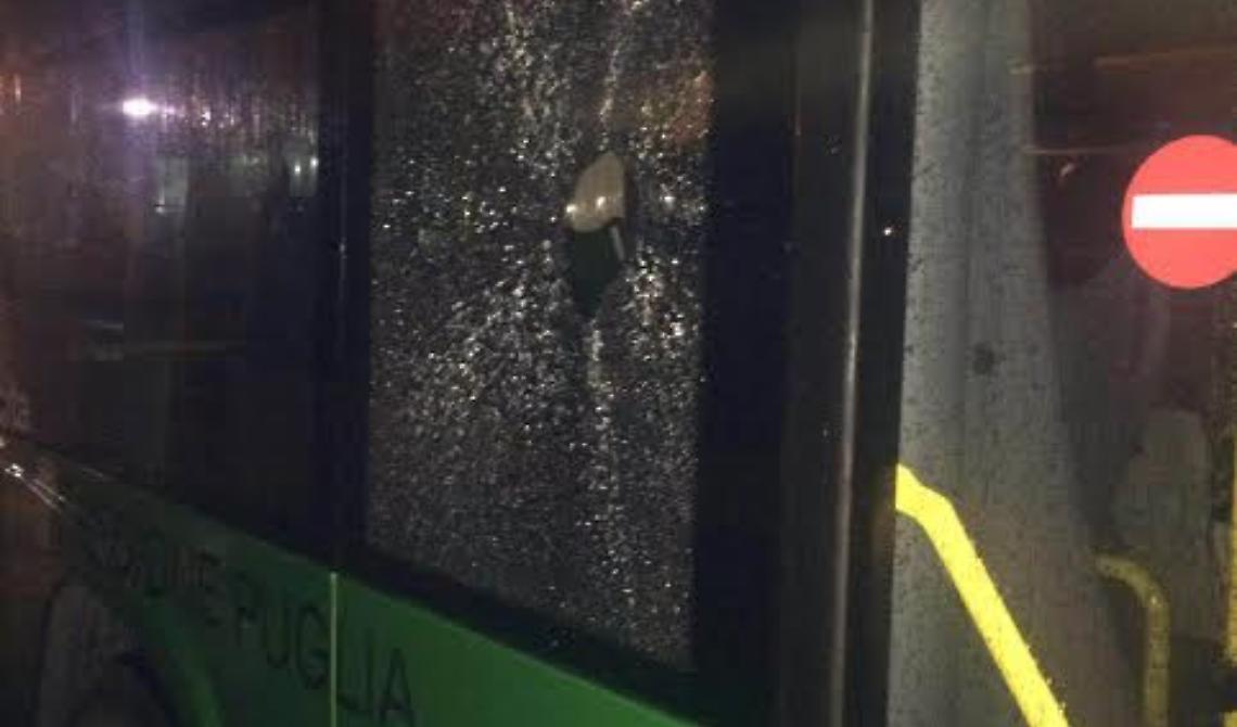 Ataf, vandalizzati altri 4 autobus: linee a rischio nei prossimi giorni