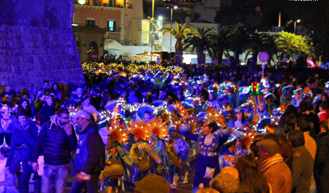 Oggi a Manfredonia è la "notte d'oro" del Carnevale. Da non perdere