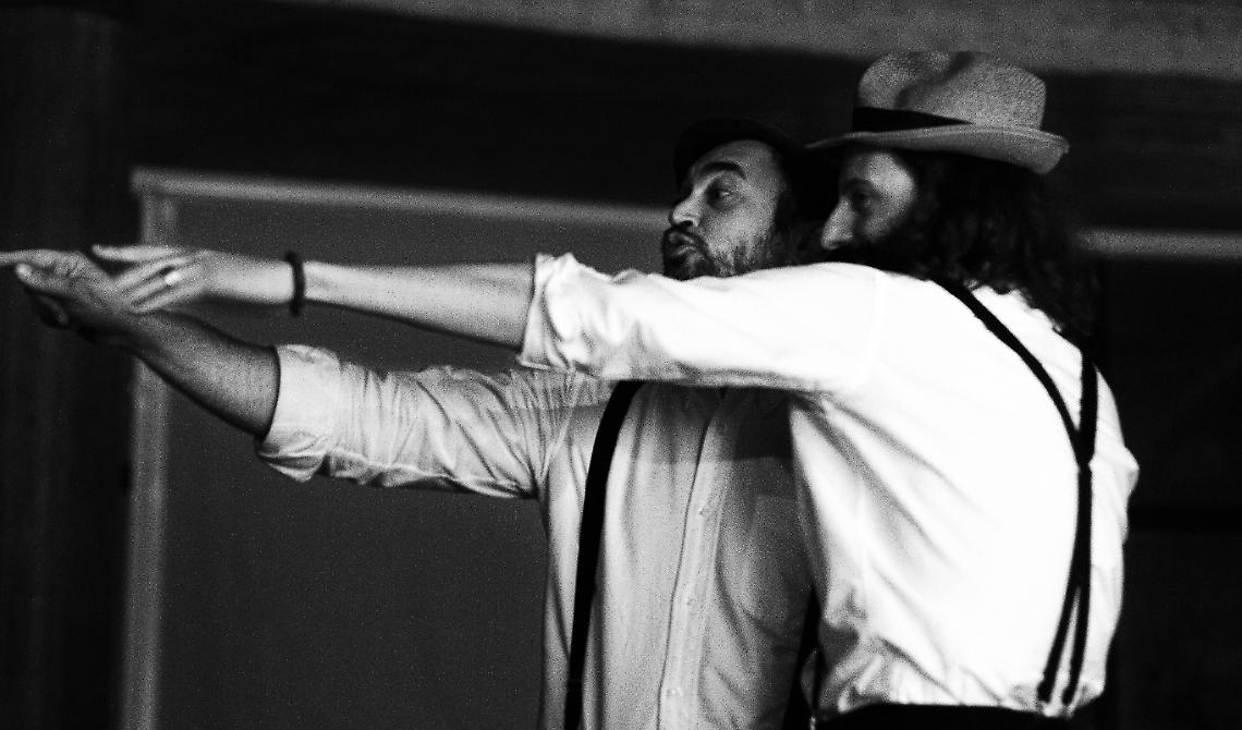 Un amore a 'colpi' di poesia, il TdL insegna l'arte del corteggiamento a teatro