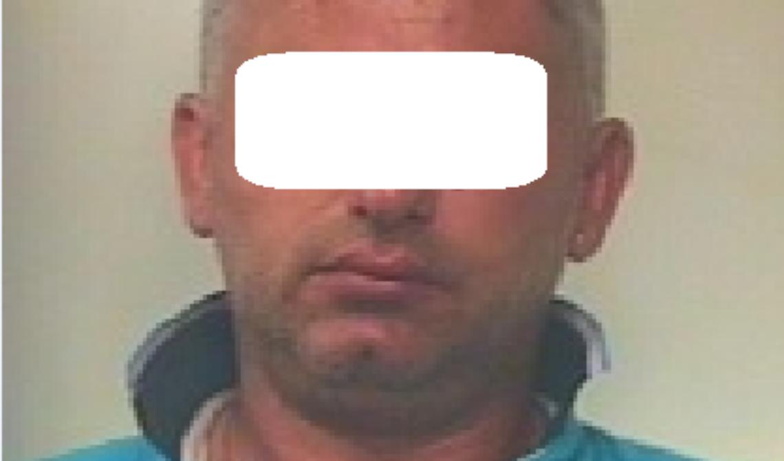 Aggredì un poliziotto: va ai domiciliari un 44enne di Monte Sant'Angelo