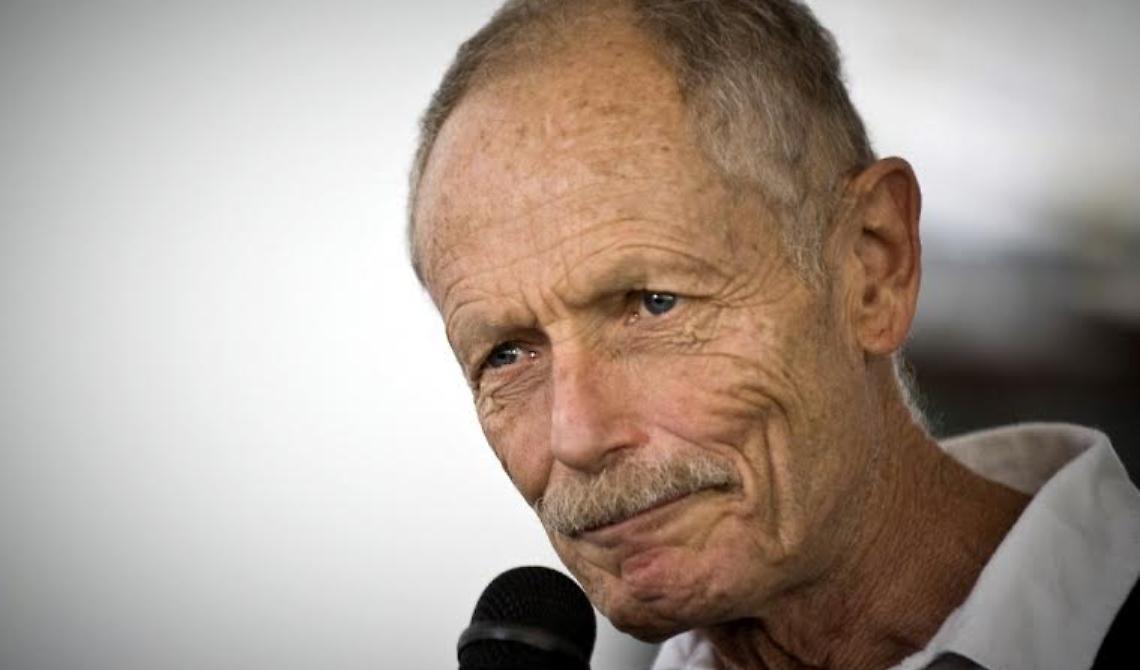 Un anno dopo, riecco Erri De Luca: “La faccia delle nuvole”