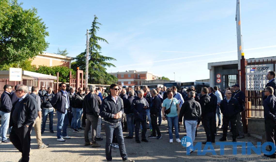 "Sbandata" dell'Ataf per il taglio di 350 euro al mese della busta paga dei dipendenti, le accuse dei sindacati