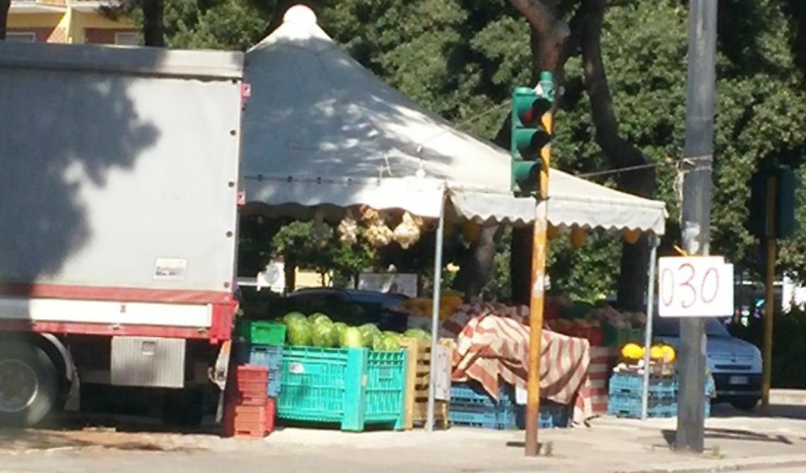 Lotta all'abusivismo commerciale: a Foggia ci pensano i vigili urbani 