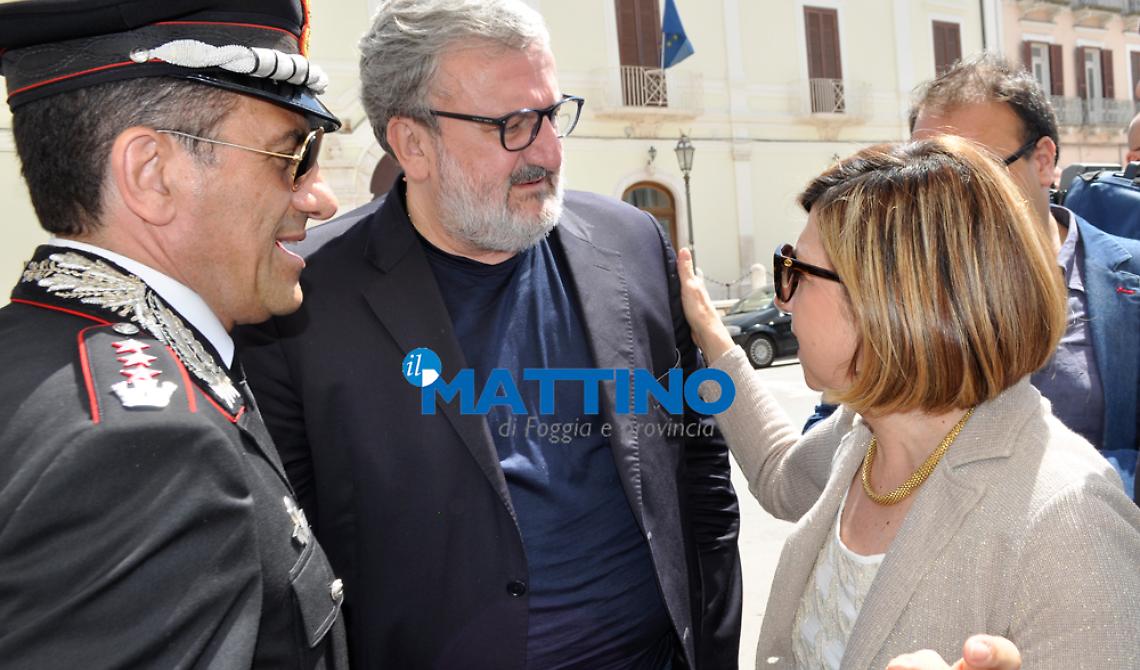 Ghetto Rignano, l'intesa tra Emiliano e il Prefetto di Foggia: graduale sfollamento e lotta dura al caporalato