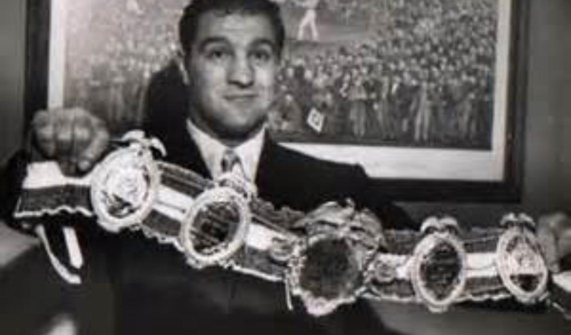 Oggi, 21 Settembre 1955, il grande Rocky (Marciano) fa 49 e si ritira imbattuto