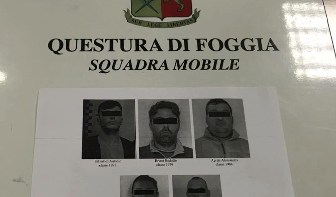 Estorsioni, colpi di pistola al titolare di un autoparco:  “Ti facciamo fuori". Cinque arresti