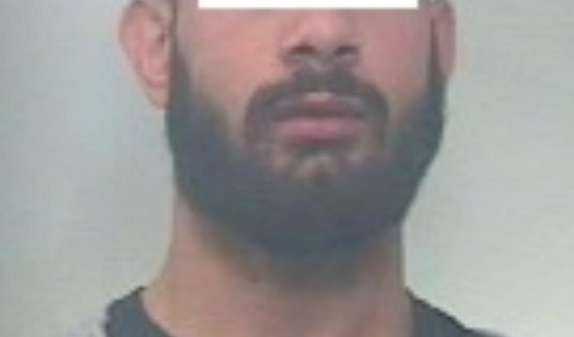Accoltella e sequestra in casa  ragazzo manfredoniano: arrestato 23enne 