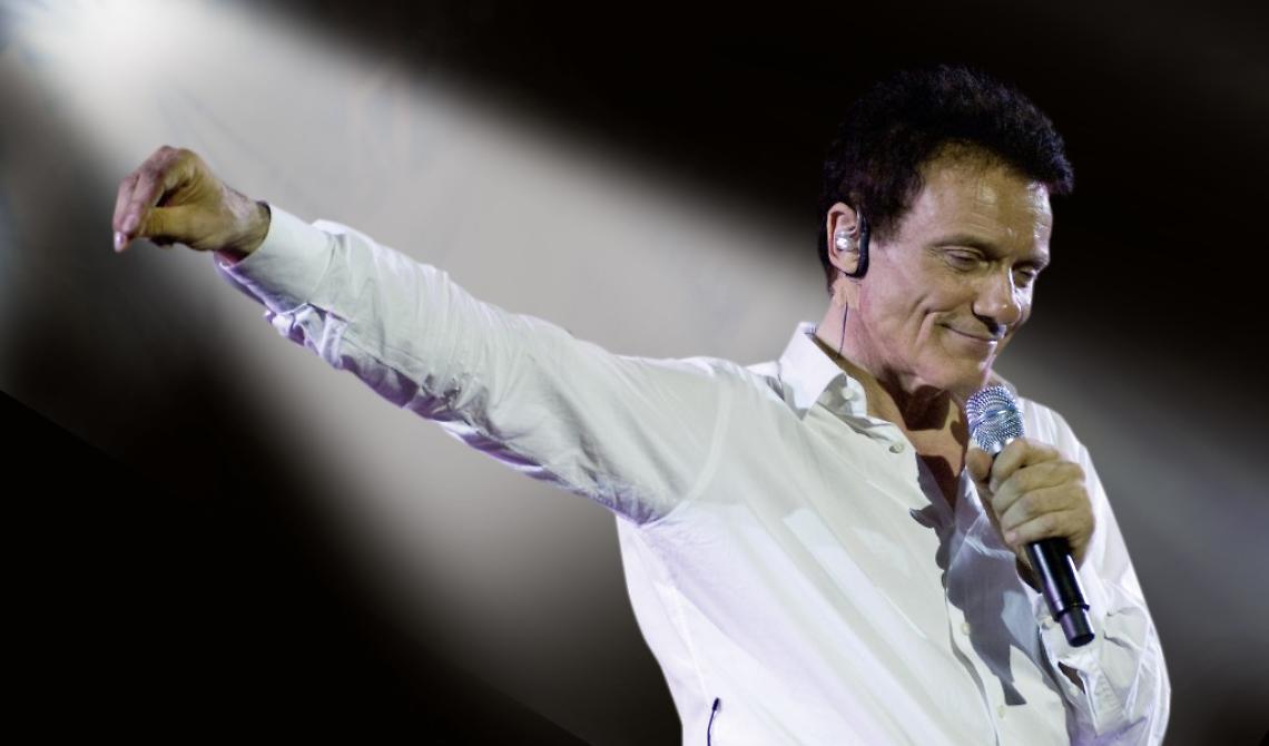 Massimo Ranieri al "Giordano" di Foggia con "Teatro del porto"