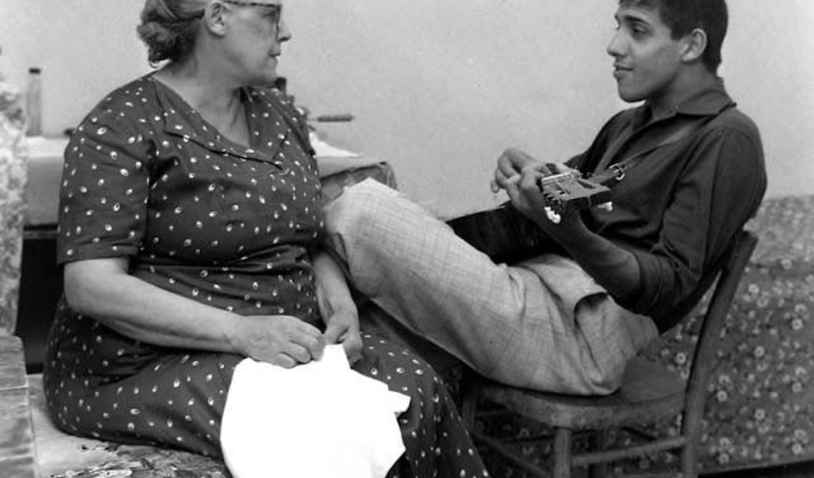 Oggi, 6 Gennaio 1938, da genitori foggiani nasce Adriano Celentano
