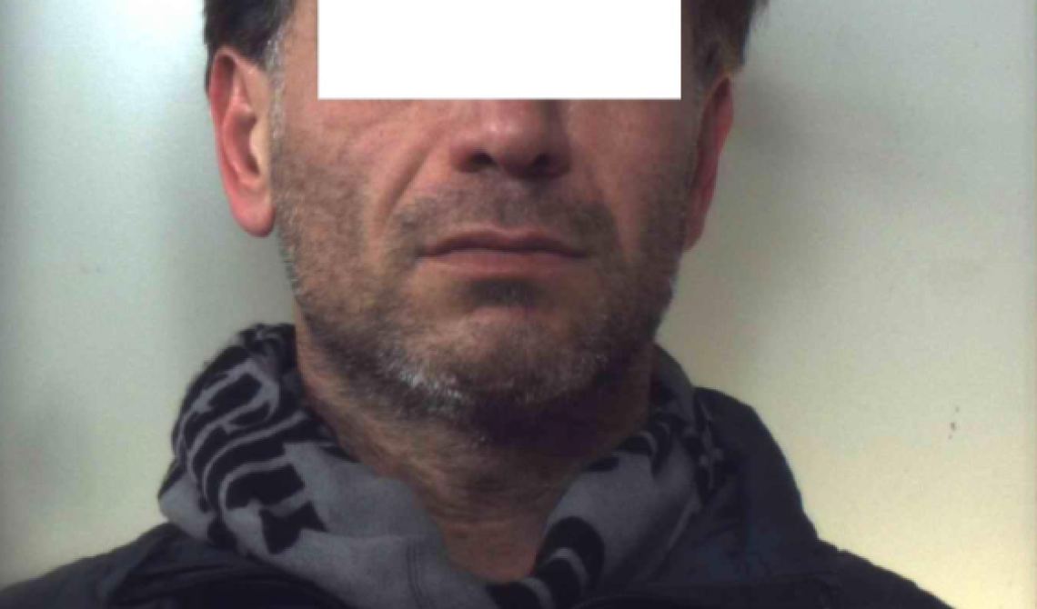 Cerignola, in giro con una pistola pronta per l'uso: arrestato pregiudicato 