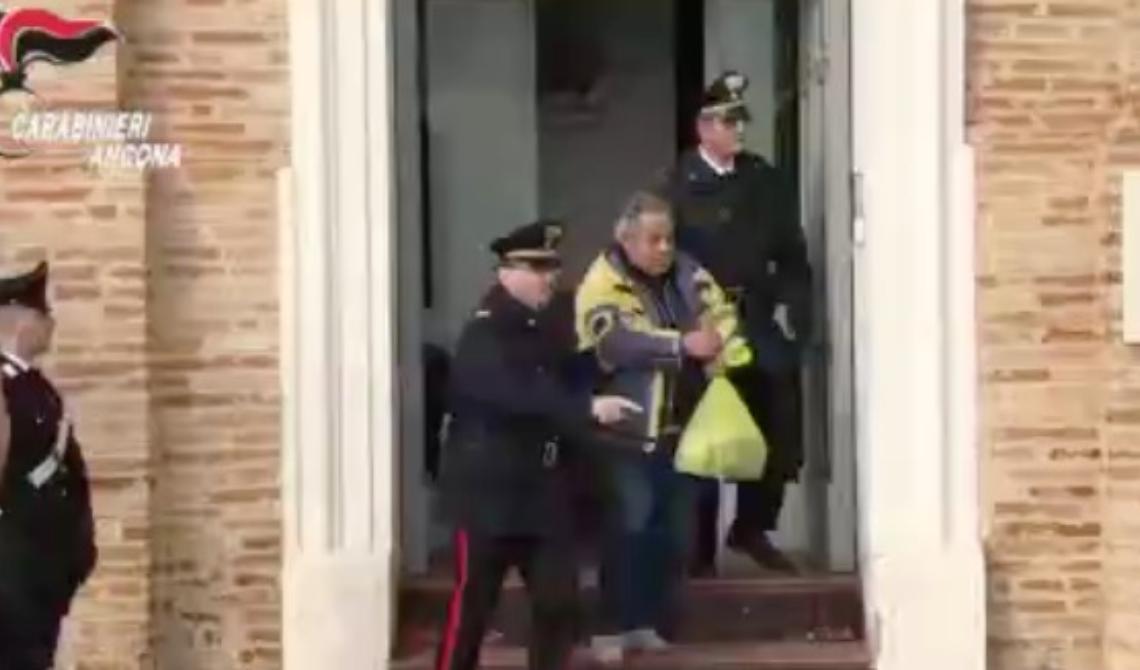 In manette otto foggiani "pendolari del furto" nelle Marche