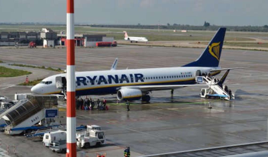 Ryanair fa decollare la Puglia a Madrid, ecco perché un barese può volare e un foggiano no