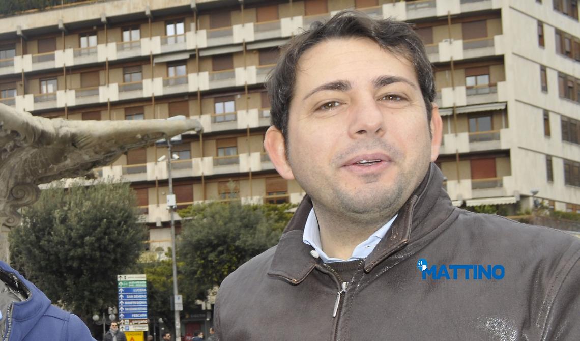 Foggia, su Piazza Cavour De Pellegrino scatena il referendum popolare