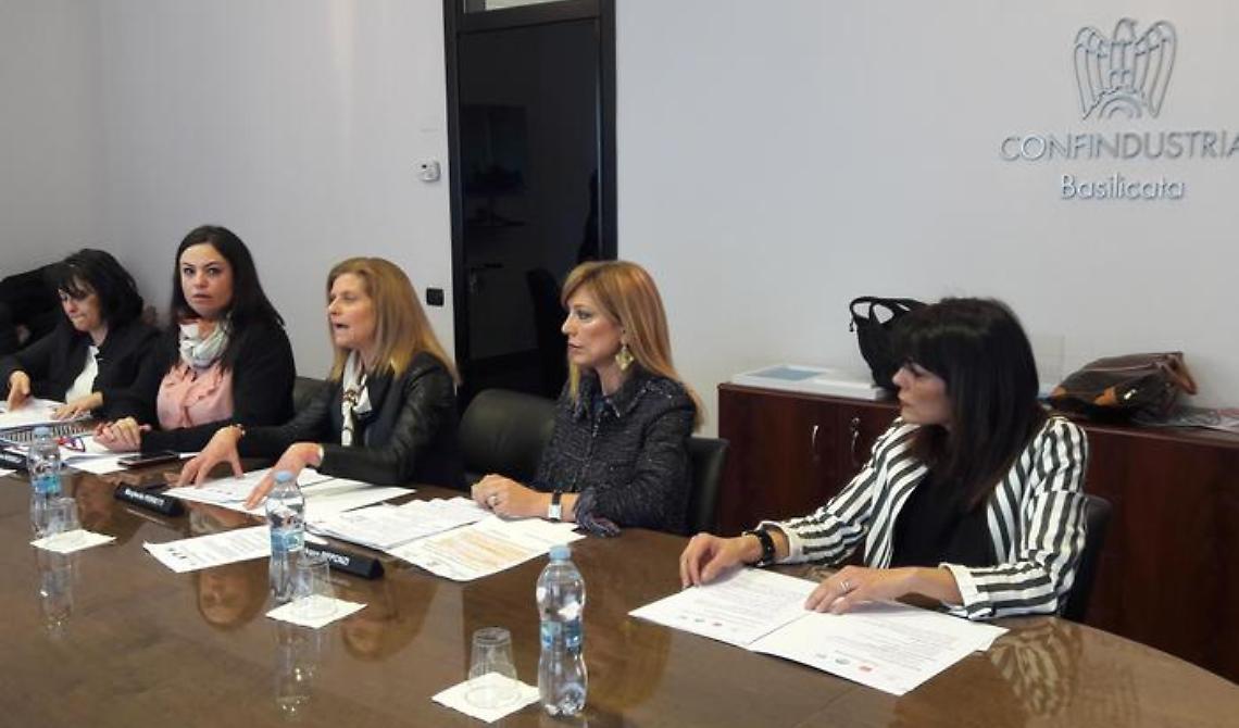 Accordo sindacati-Confindustria per combattere il fenomeno delle molestie sul lavoro