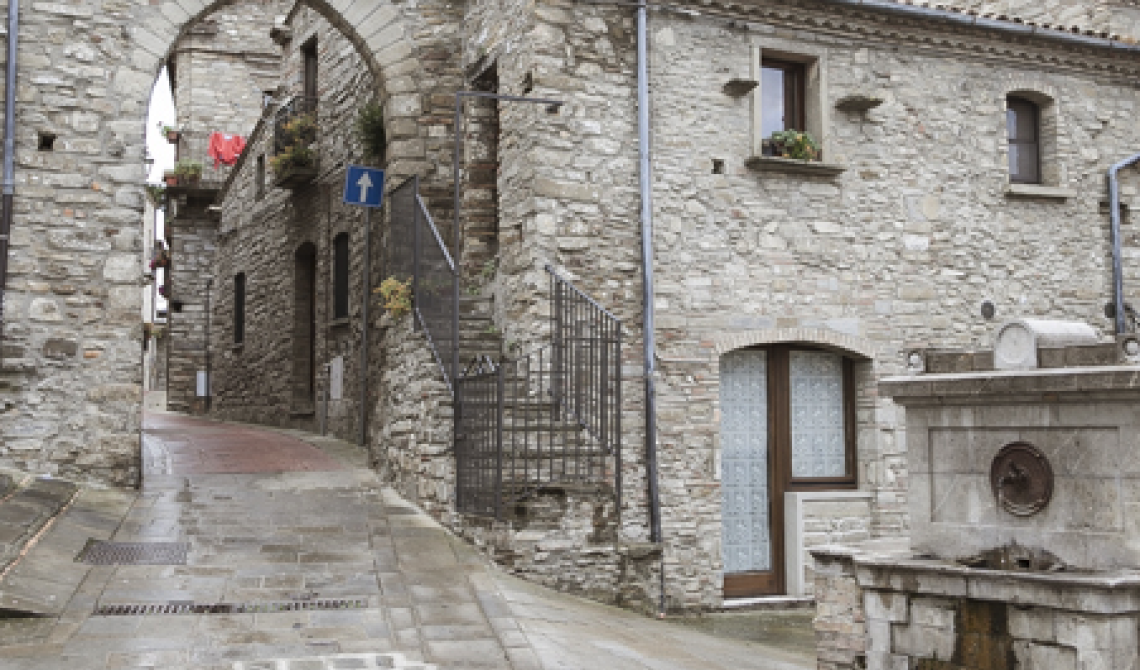 Guardia Perticara punta sul borgo antico per le giornate Fai