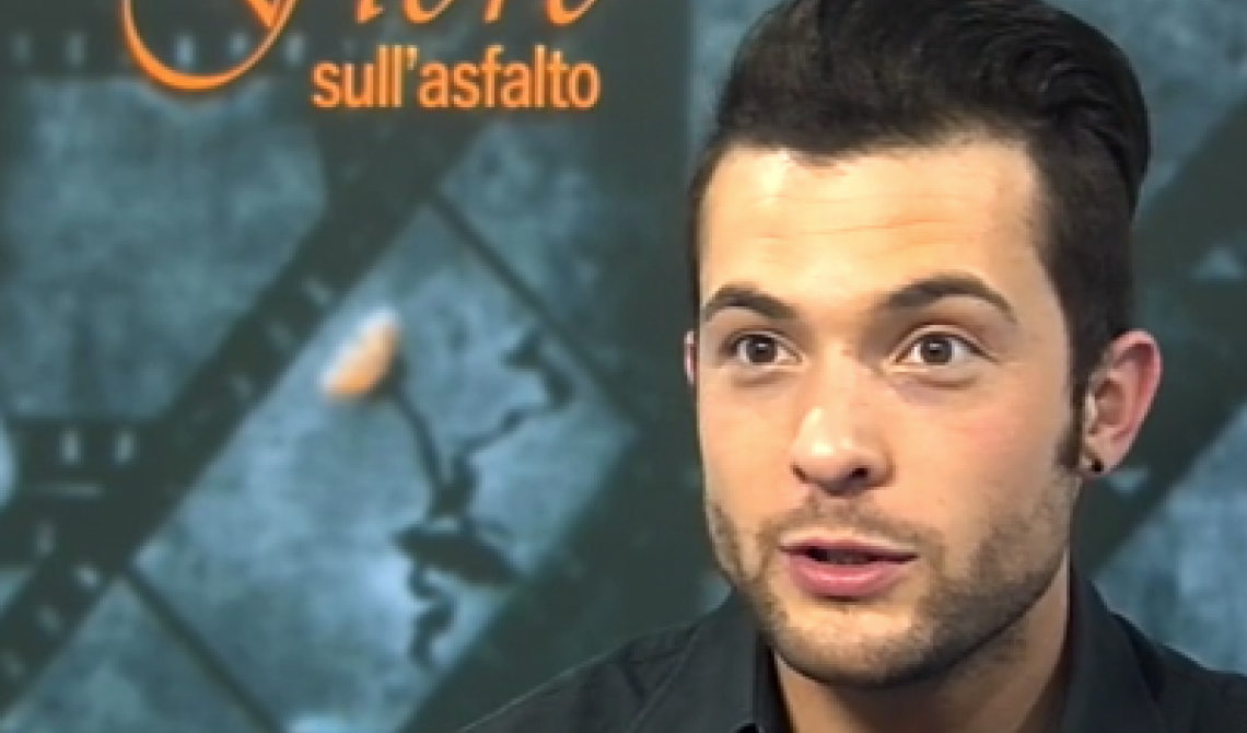 Fiore sull'asfalto: Davide Merlini, ispirato da un viaggio in Basilicata, canta per i malati di sclerosi multipla