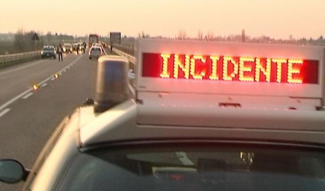 Candela, Incidente stradale: un morto ed un ferito sulla Sp 99 