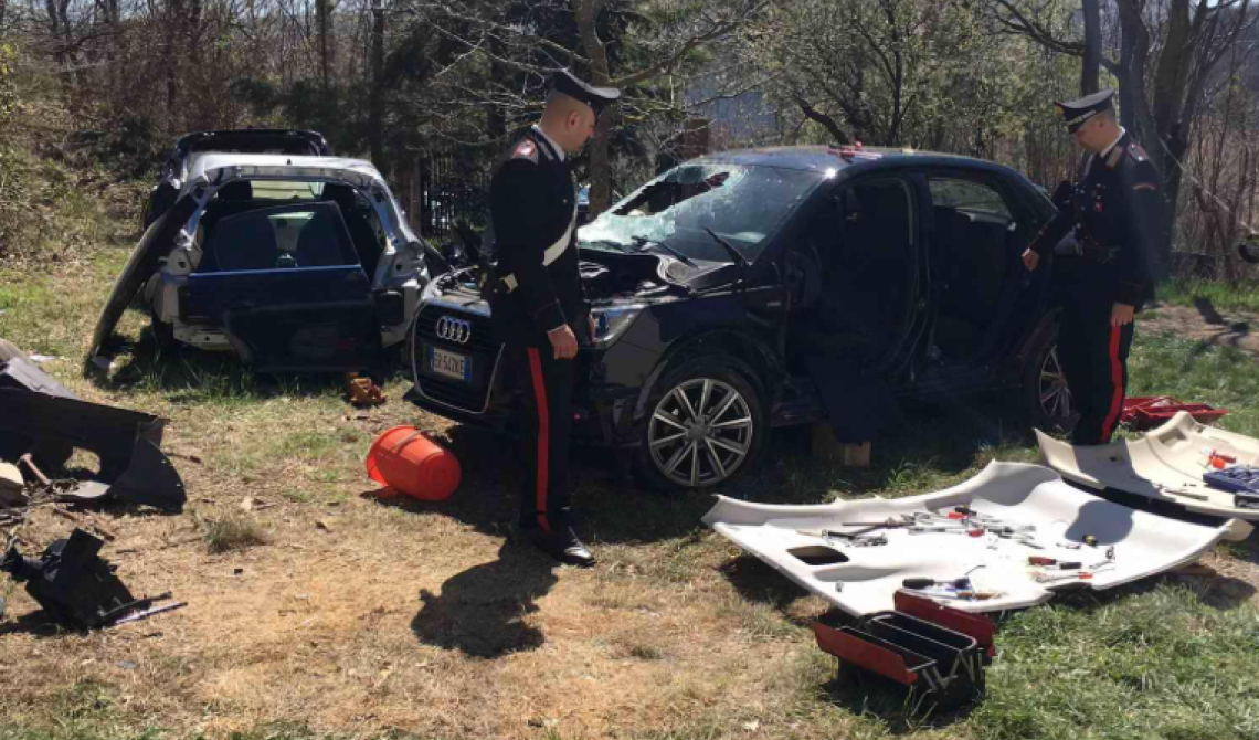 Nel meraviglioso bosco di Faeto un cimitero di auto rubate dove venivano nascoste anche armi e droga: 4 arresti