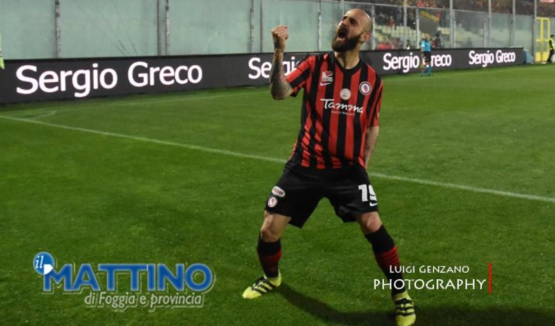 Mazz (eo) e uno, Mazz e due: il Foggia travolge la Paganese nella sua corsa verso la B