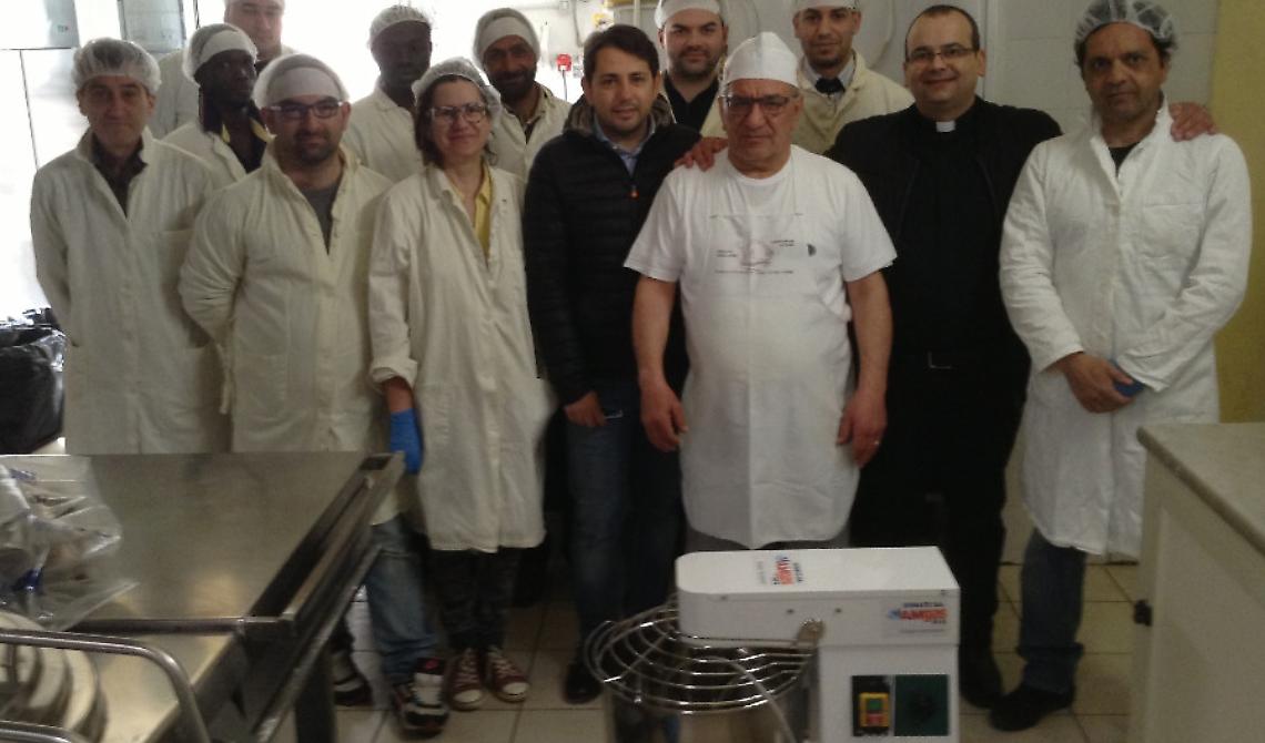 Corsi per pizzaioli, per "sfornare una speranza" 