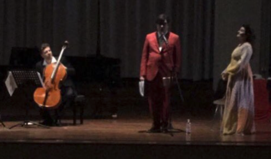 Elio conquista Potenza con "L’Opera buffa da Mozart a Offenbach"