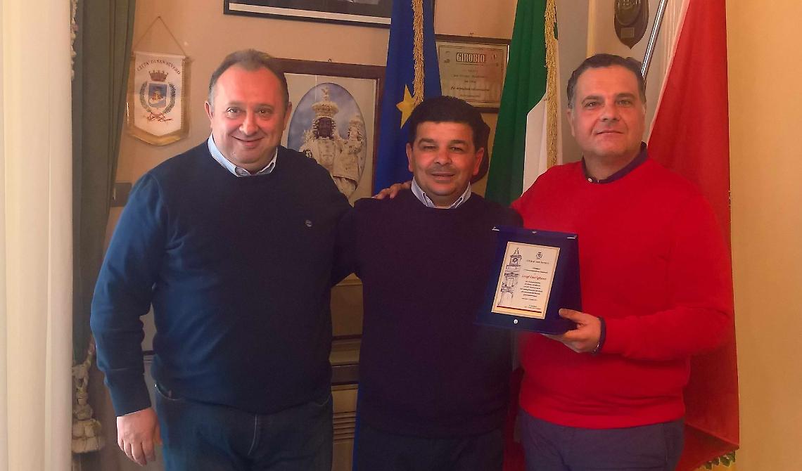 Sul ring della memoria, San Severo omaggia Castiglione a 20 anni dal titolo mondiale di boxe