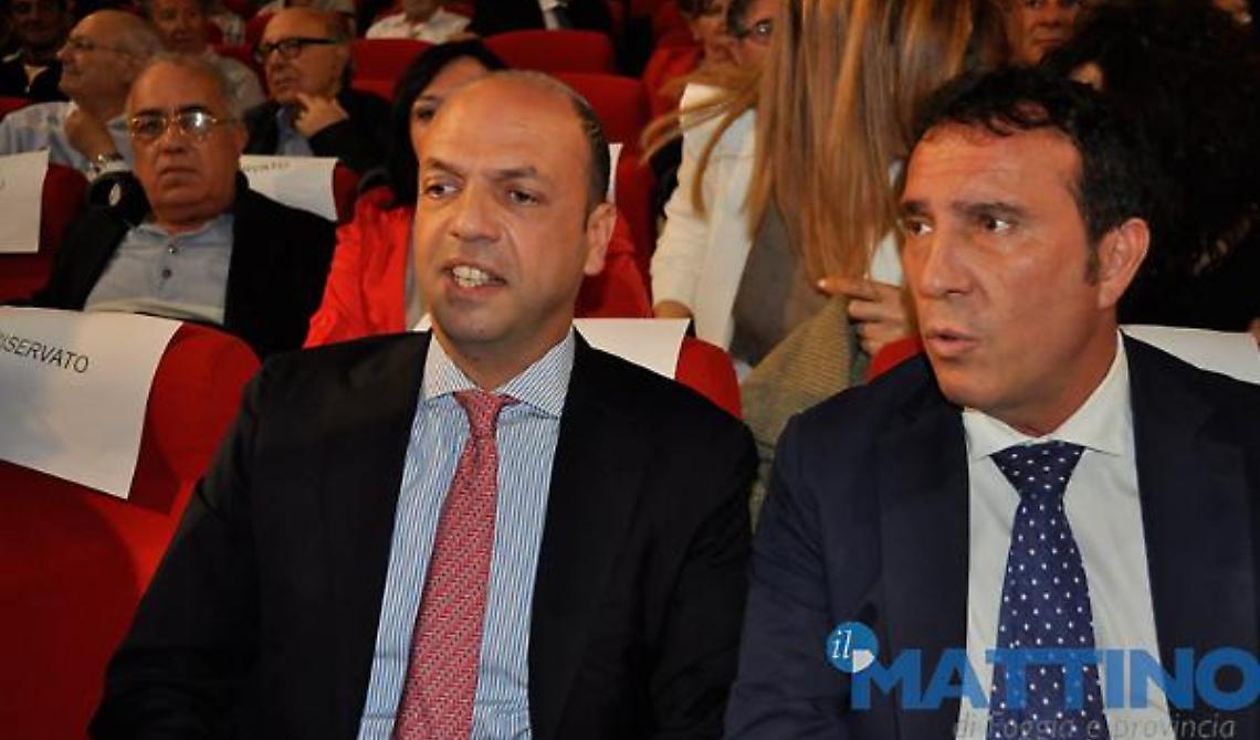 Il salto della quaglia di Cassano: da Forza Italia a Ncd e ritorno. Per salvare la poltrona in Parlamento