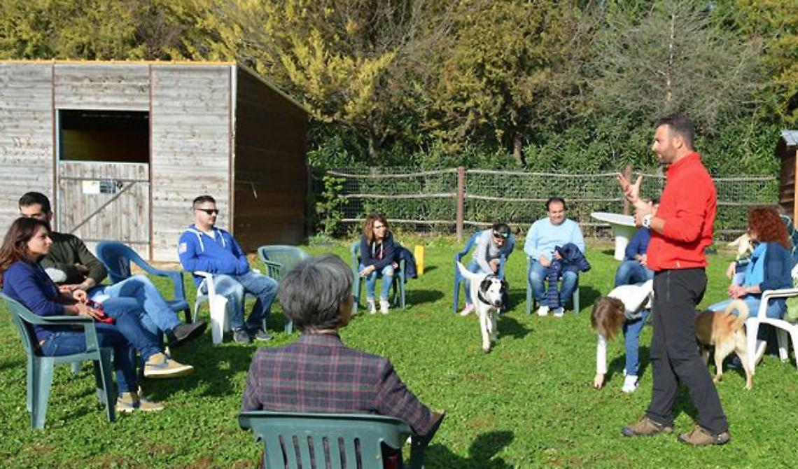 Vieste sempre più "Animal Friendly" organizza un corso da dog sitter: aperte le iscrizioni 