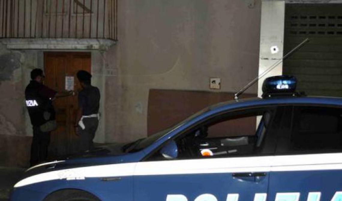 Viale Fortore, vigilante sventa rapina ad automobilista: arrestato cittadino straniero 